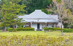 Pooles Rock Vineyard Accommodation